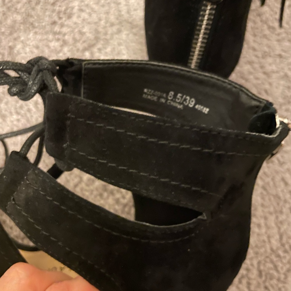 Chinese Laundry Women's Raja Wedge Sandal 8.5 EUC black - Picture 7 of 11